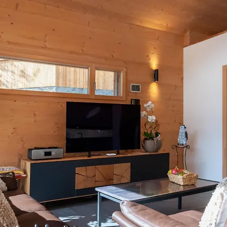Les Penguins By Interhome Chalet *